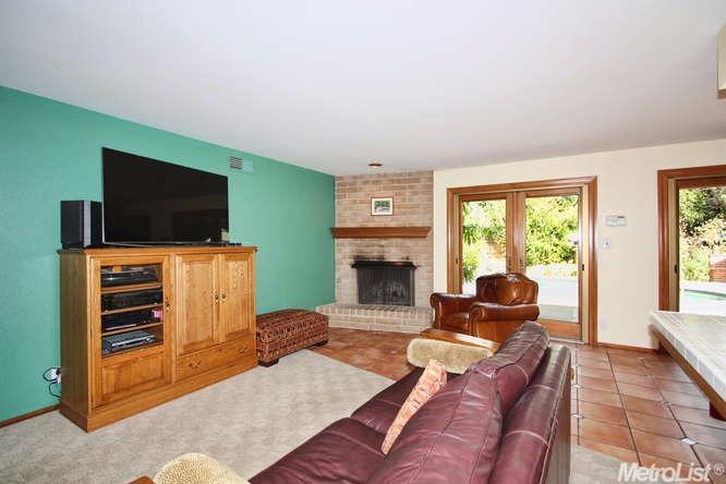 4811 Gibbons Dr, Carmichael, CA 95608 photo 8