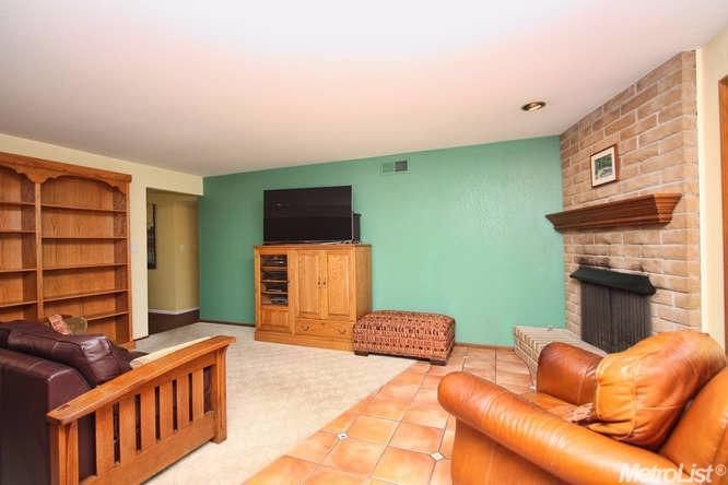 4811 Gibbons Dr, Carmichael, CA 95608 photo 15