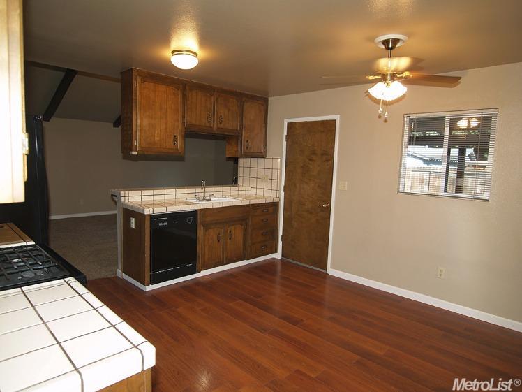 1304 Mica Way, Modesto, CA 95355 photo 6