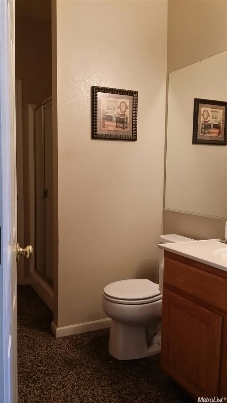 1708 Carousel Dr, Modesto, CA 95356 photo 5
