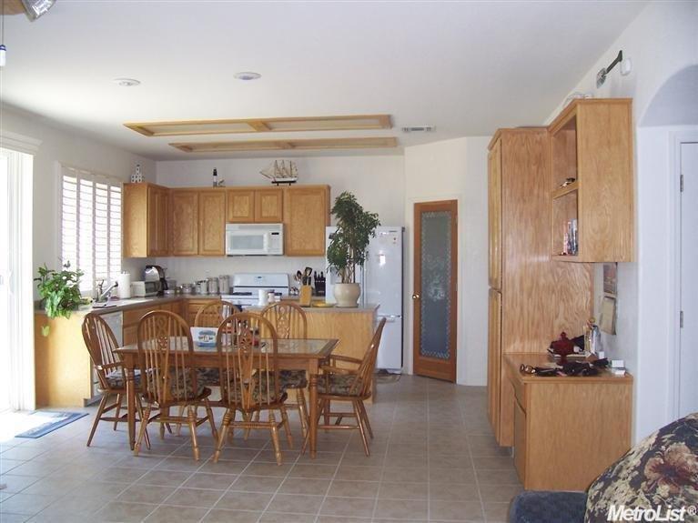 1072 Moonbeam Way, Turlock, CA 95382 photo 6