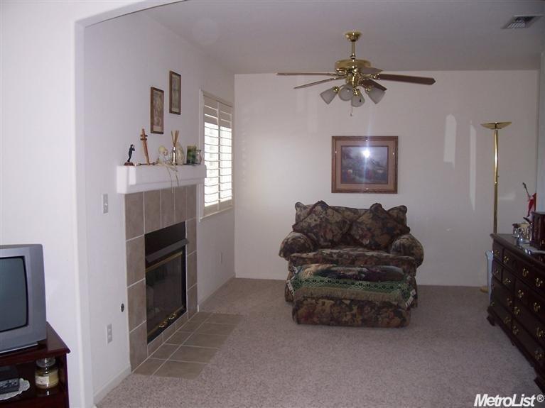 1072 Moonbeam Way, Turlock, CA 95382 photo 10