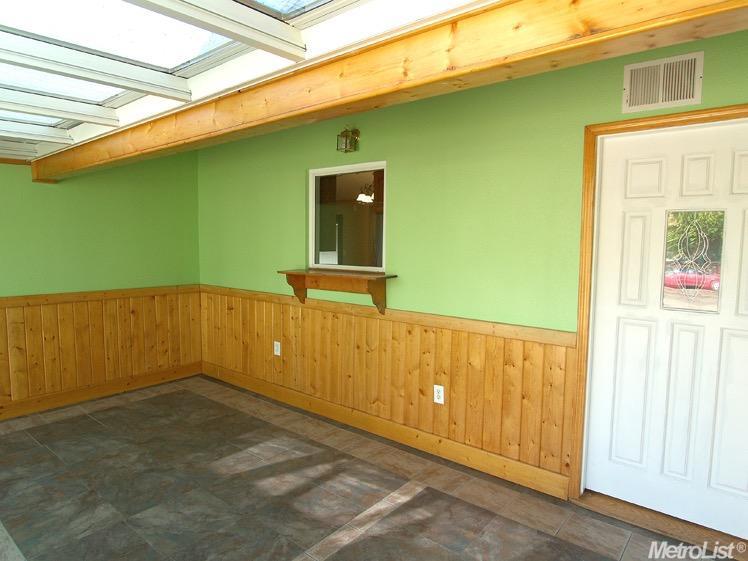 2812 E Orangeburg Ave, Modesto, CA 95355 photo 5