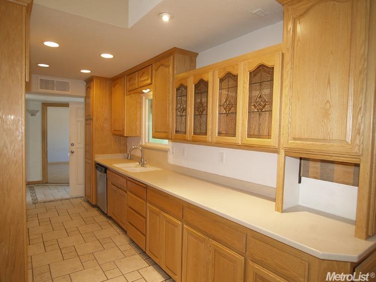 2812 E Orangeburg Ave, Modesto, CA 95355 photo 13