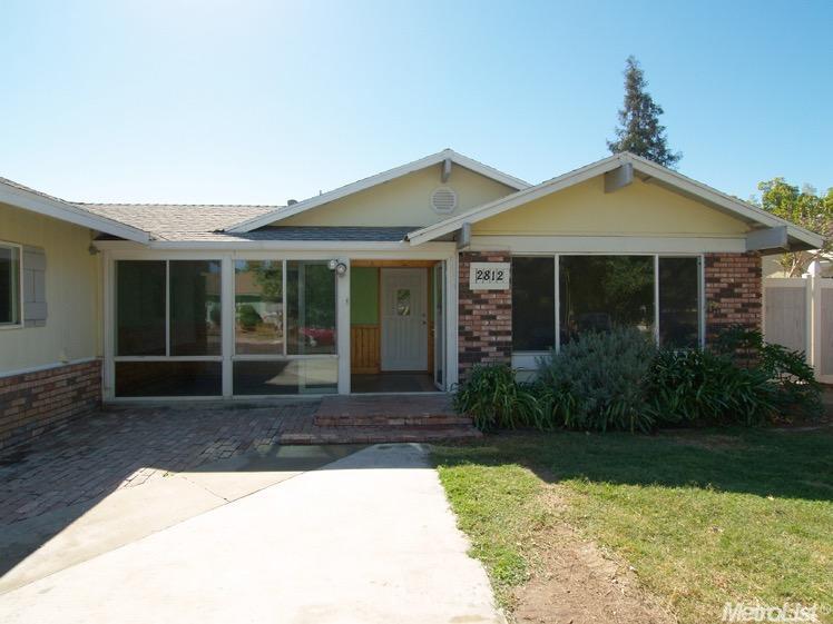 2812 E Orangeburg Ave, Modesto, CA 95355 photo 2