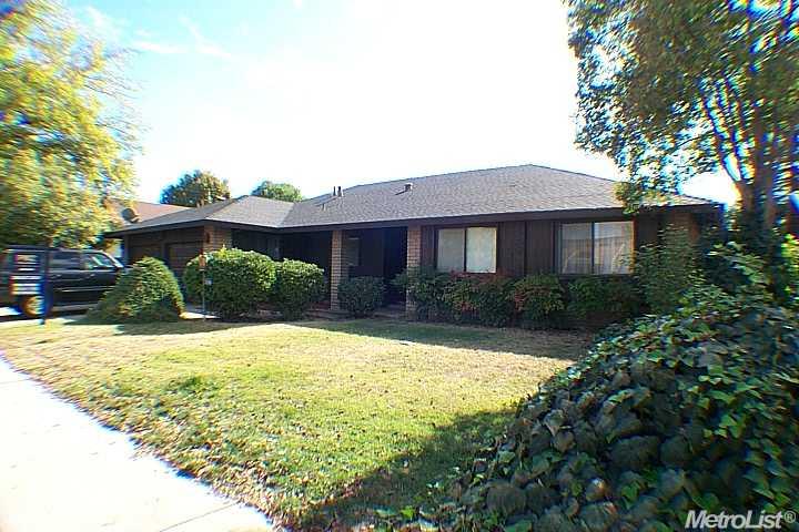 2104 Sandpoint Dr, Modesto, CA 95358 photo 1