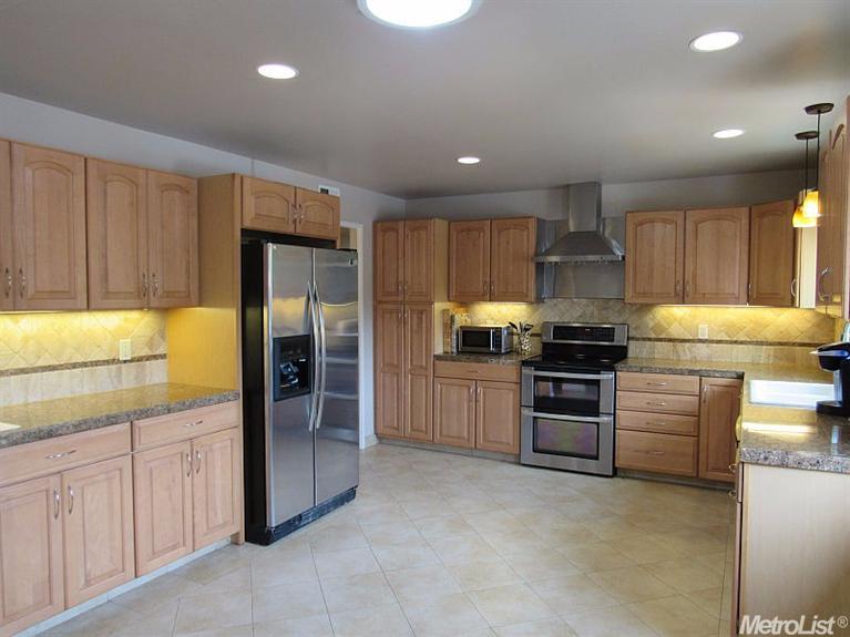 3330 Monteglen Ct, Carmichael, CA 95608 photo 5