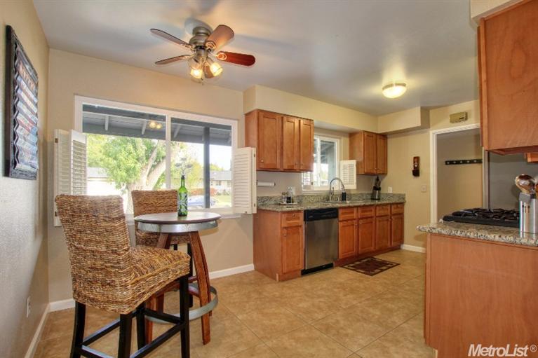 1741 Mission Ave, Carmichael, CA 95608 photo 3