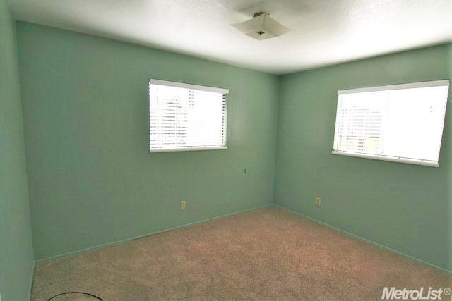 138 S Parallel Ave, Ripon, CA 95366 photo 9
