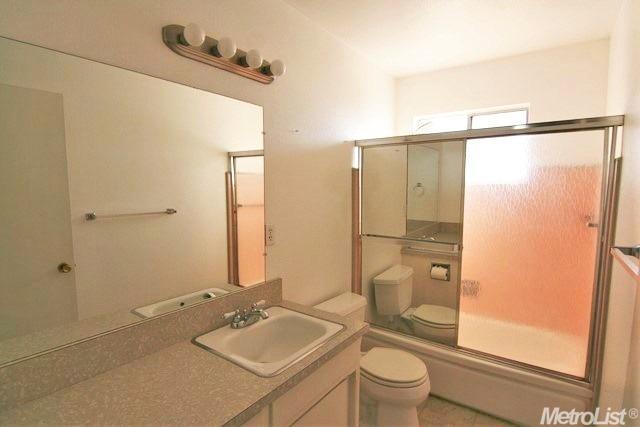 138 S Parallel Ave, Ripon, CA 95366 photo 12
