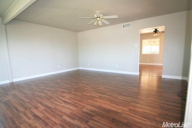 138 S Parallel Ave, Ripon, CA 95366 photo 3