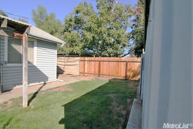 138 S Parallel Ave, Ripon, CA 95366 photo 14