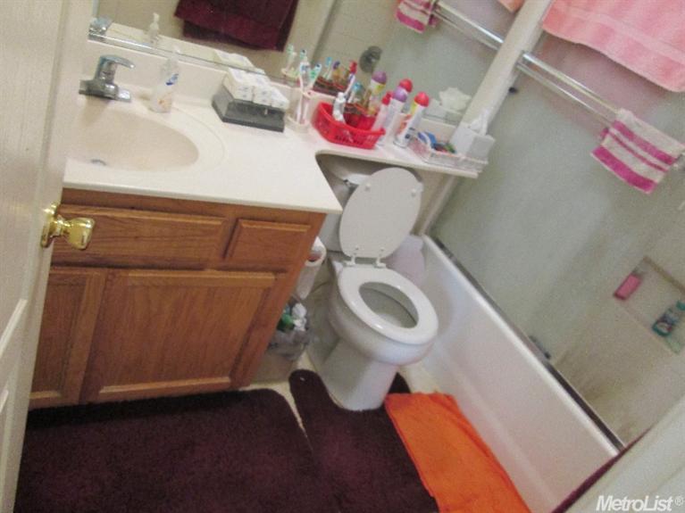 1901 Lifetime Dr, Modesto, CA 95355 photo 9