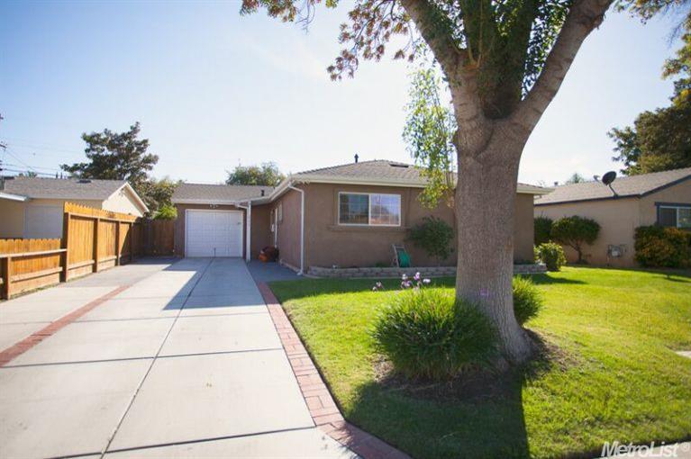 240 E 22nd St, Tracy, CA 95376 photo 3