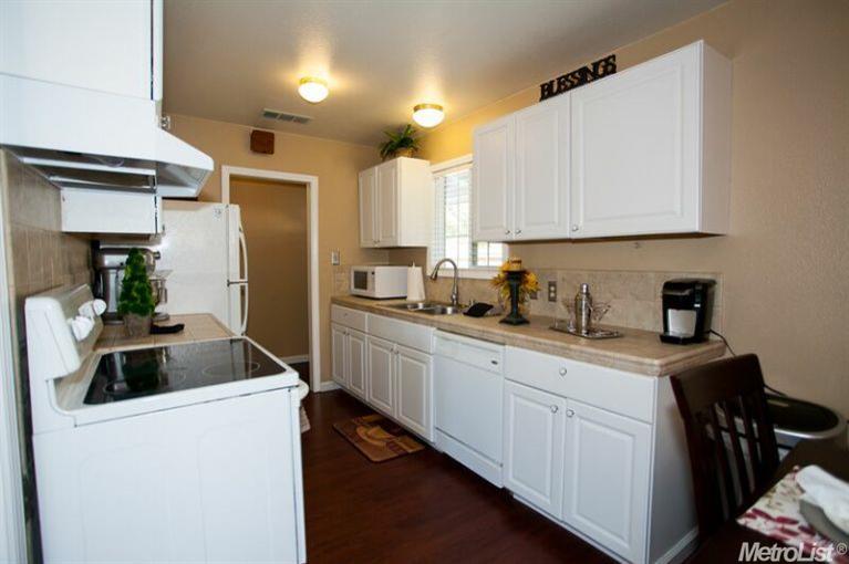 240 E 22nd St, Tracy, CA 95376 photo 5
