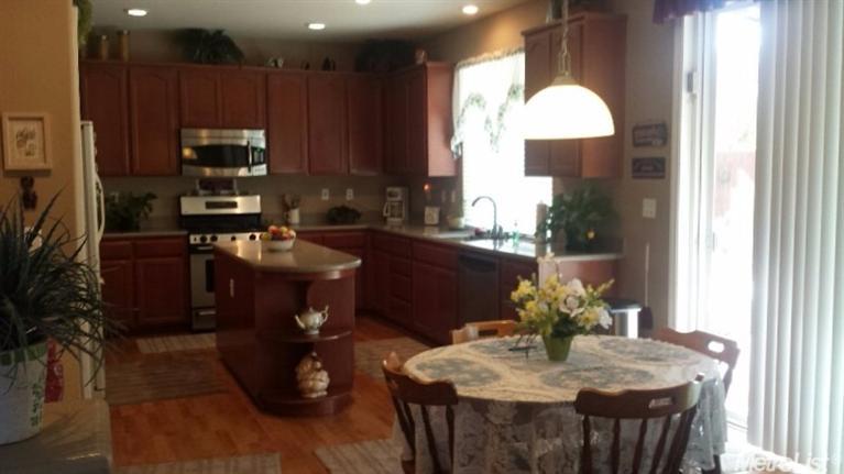 1013 Foxfire Dr, Manteca, CA 95337 photo 5