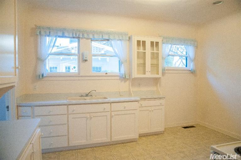 145 Orange Ave, Ripon, CA 95366 photo 9