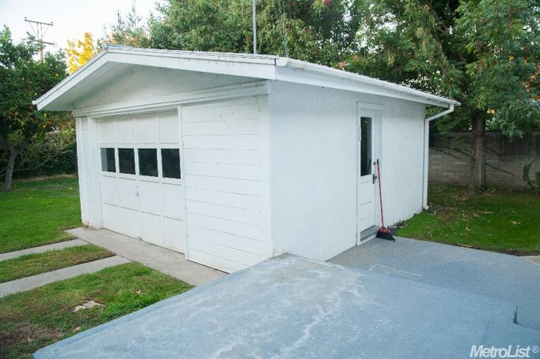 145 Orange Ave, Ripon, CA 95366 photo 25