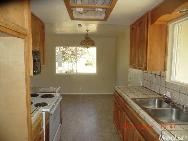 3590 Cherry Acres Rd, Cool, CA 95614 photo 2