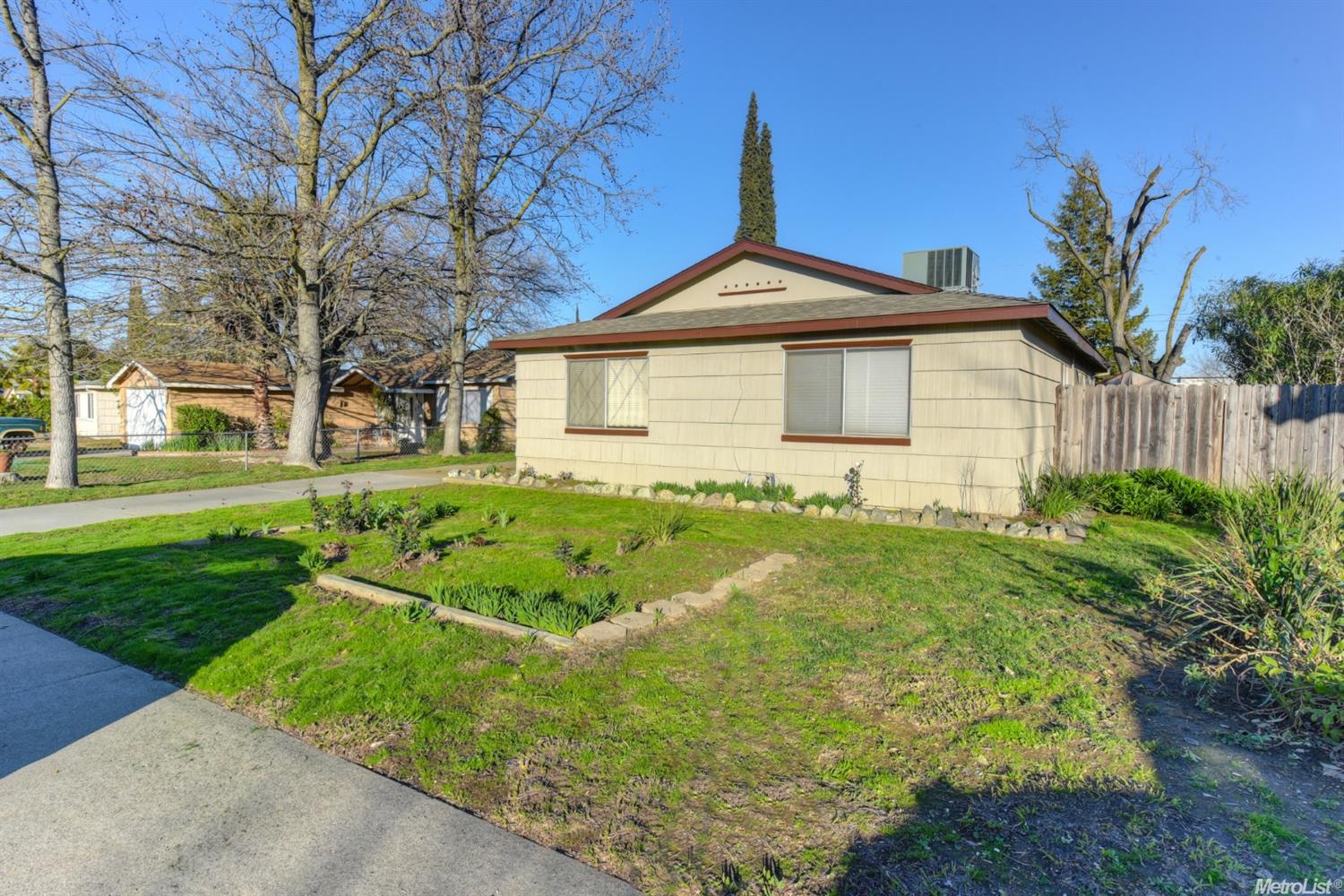 6190 Orsi Cir, Carmichael, CA 95608 photo 2