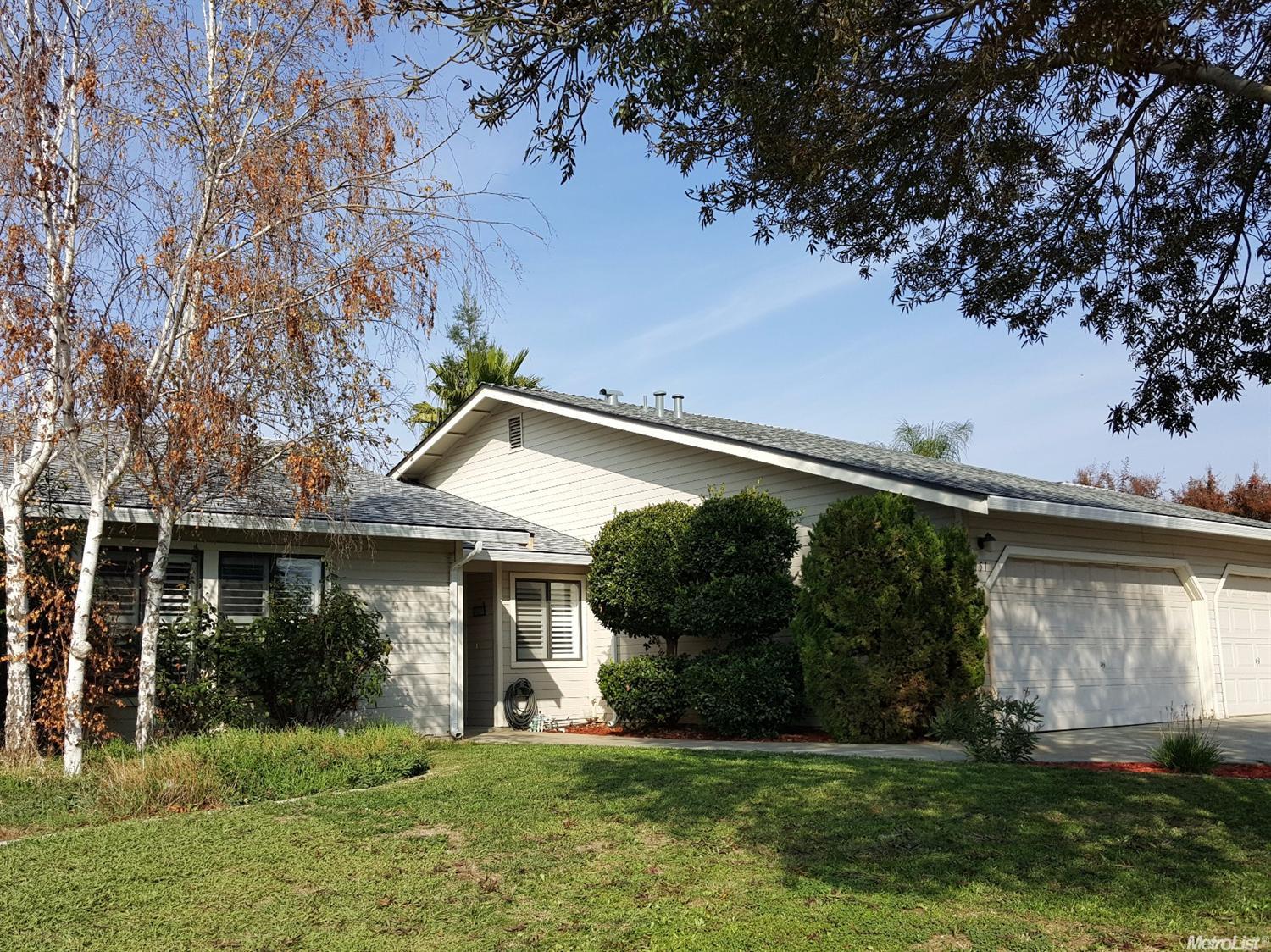 151 Ivy Ave, Patterson, CA 95363 photo 2
