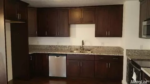 1061 Old Mill Way, Elverta, CA 95626 photo 2