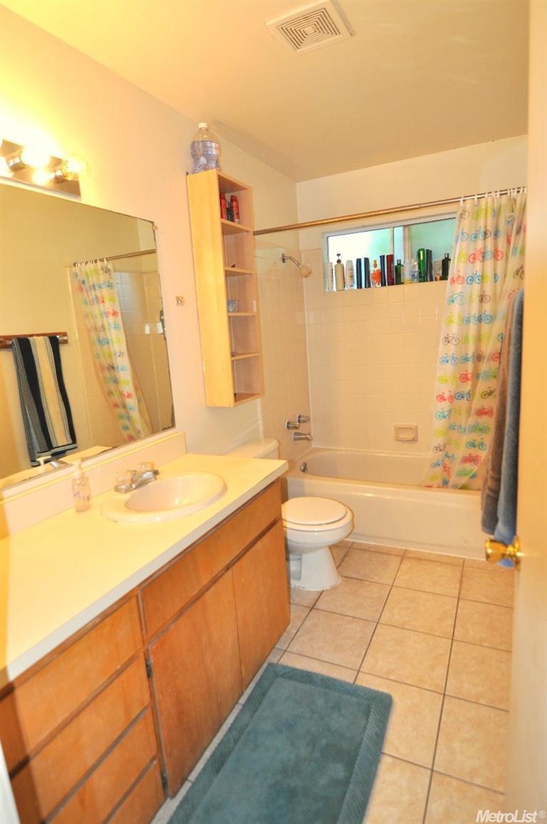 802 Anderson, Davis, CA 95616 photo 13