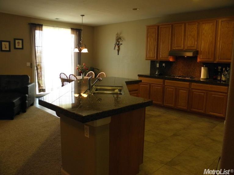69 Nostalgia Ave, Patterson, CA 95363 photo 9
