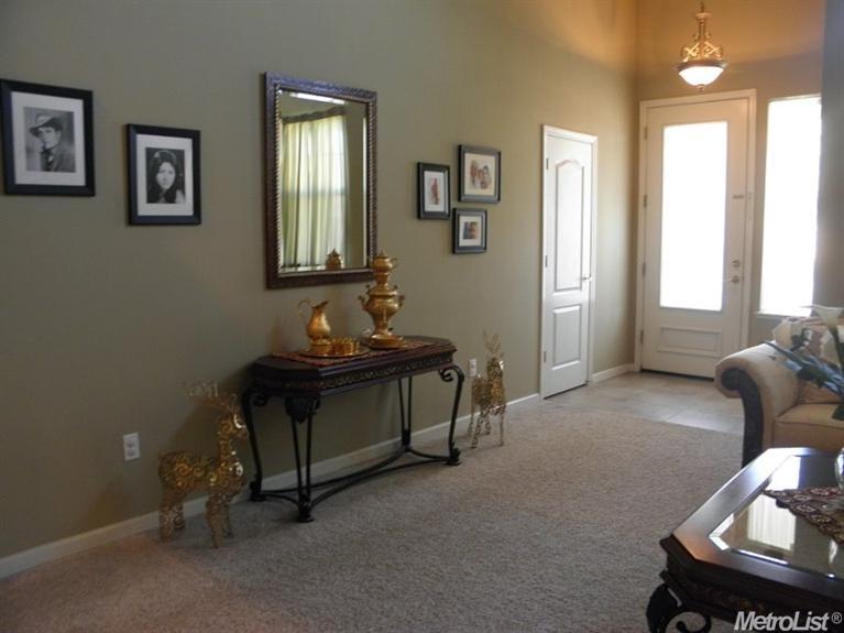 69 Nostalgia Ave, Patterson, CA 95363 photo 6