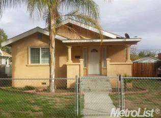 324 Locust St, Turlock, CA 95380 photo 1