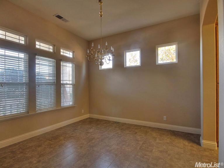 3216 Kodiak Dr, Modesto, CA 95355 photo 4