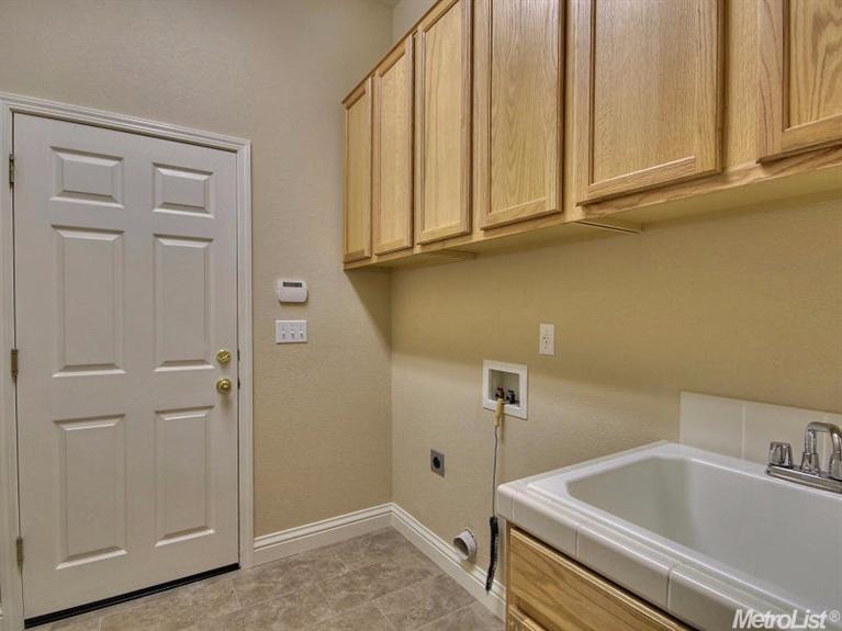 3216 Kodiak Dr, Modesto, CA 95355 photo 14