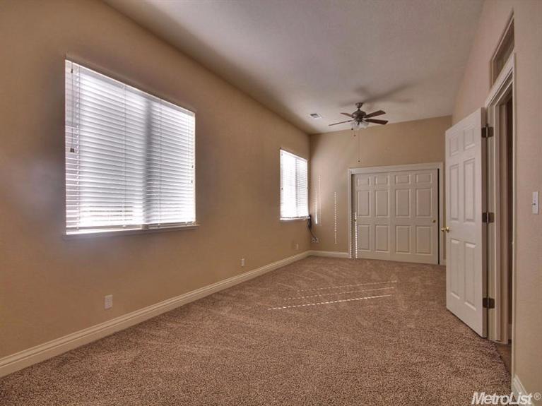3216 Kodiak Dr, Modesto, CA 95355 photo 9