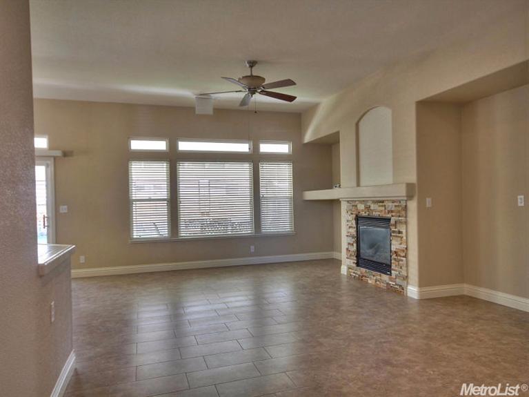 3216 Kodiak Dr, Modesto, CA 95355 photo 3