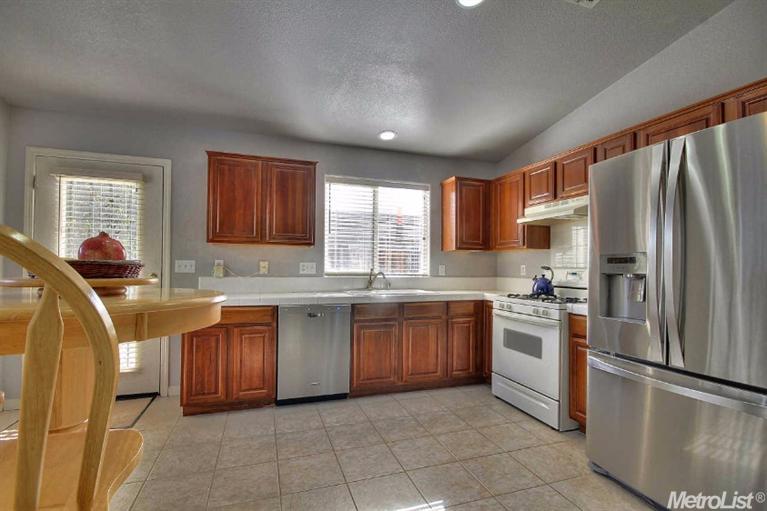 4327 Monhegan Way, Mather, CA 95655 photo 3