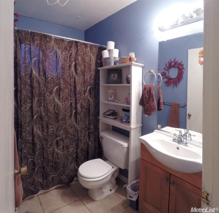 2804 Newhall Ct, Modesto, CA 95350 photo 6