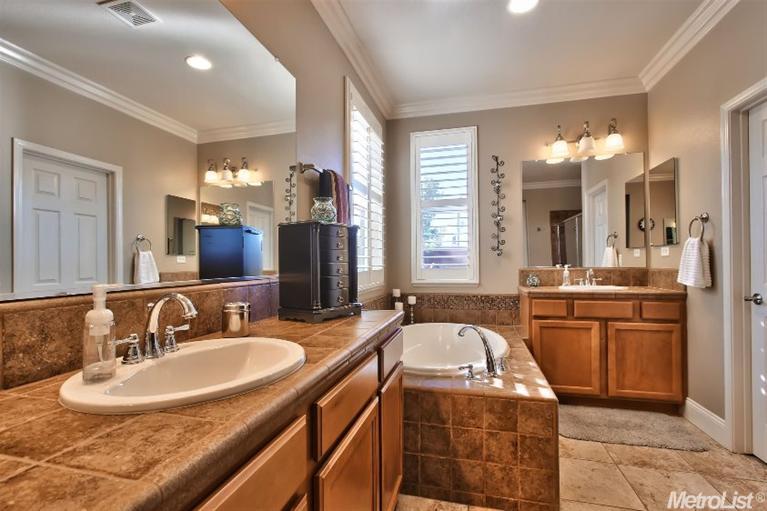 1666 Abilene Cir, Rocklin, CA 95765 photo 11