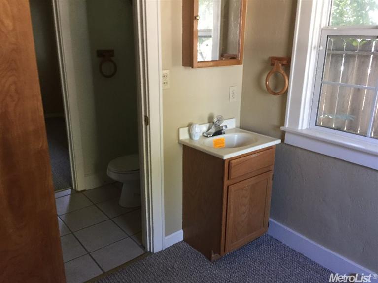 332 Eureka Ave, Lodi, CA 95240 photo 6