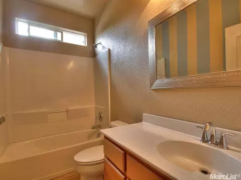 3008 Valdez, Modesto, CA 95355 photo 11