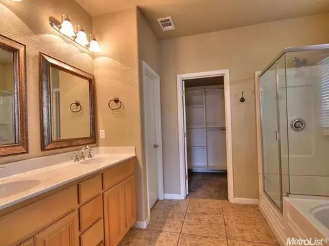 3008 Valdez, Modesto, CA 95355 photo 8