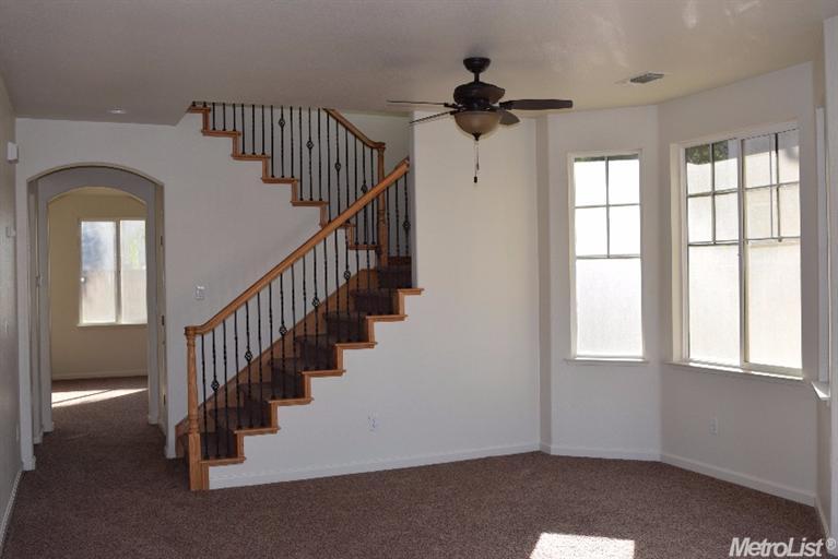2022 Loring Ct, Ceres, CA 95307 photo 5