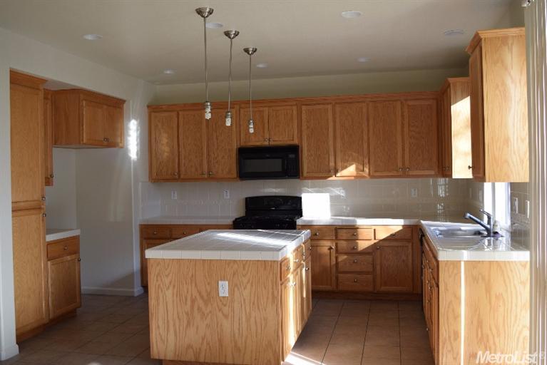 2022 Loring Ct, Ceres, CA 95307 photo 9