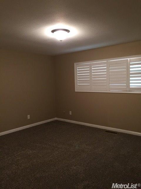 2806 Warwick Ln, Modesto, CA 95350 photo 12