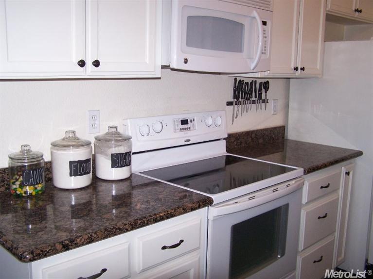 900 Guava Dr, Modesto, CA 95356 photo 3
