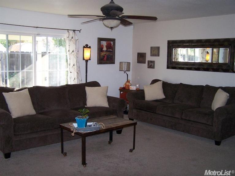 900 Guava Dr, Modesto, CA 95356 photo 4