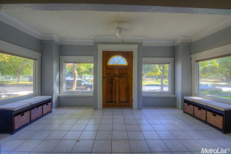 227 Park Ave, Modesto, CA 95354 photo 2