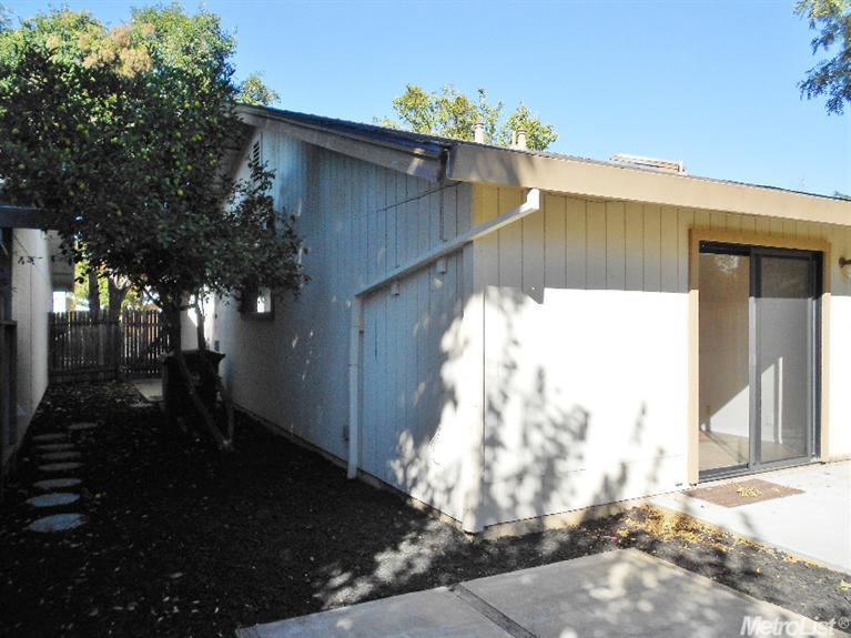1208 Impala Pl, Davis, CA 95616 photo 17