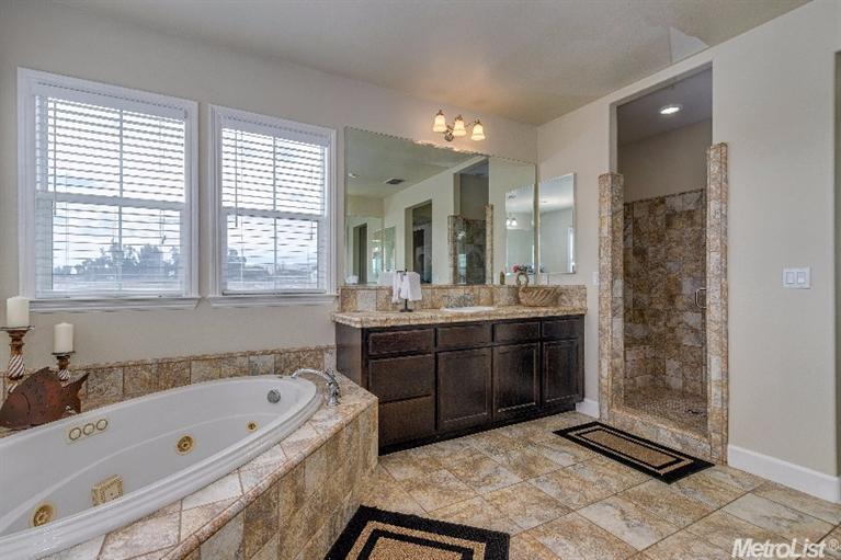 2380 Lotus Way, Tracy, CA 95376 photo 15