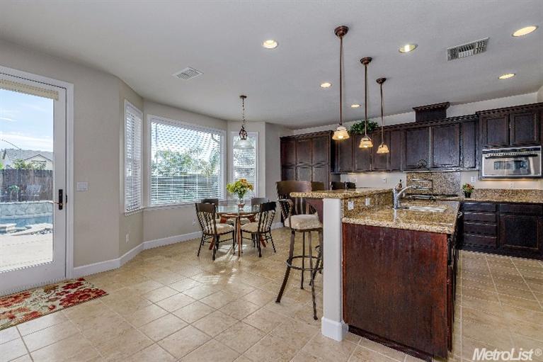 2380 Lotus Way, Tracy, CA 95376 photo 7