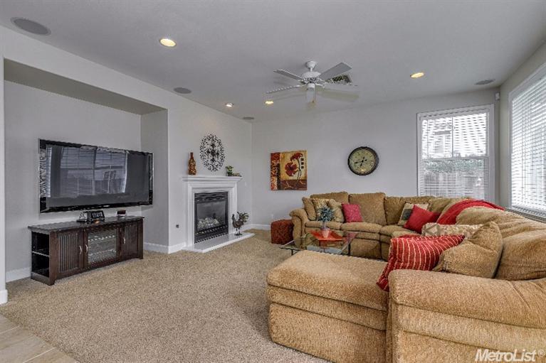 2380 Lotus Way, Tracy, CA 95376 photo 9